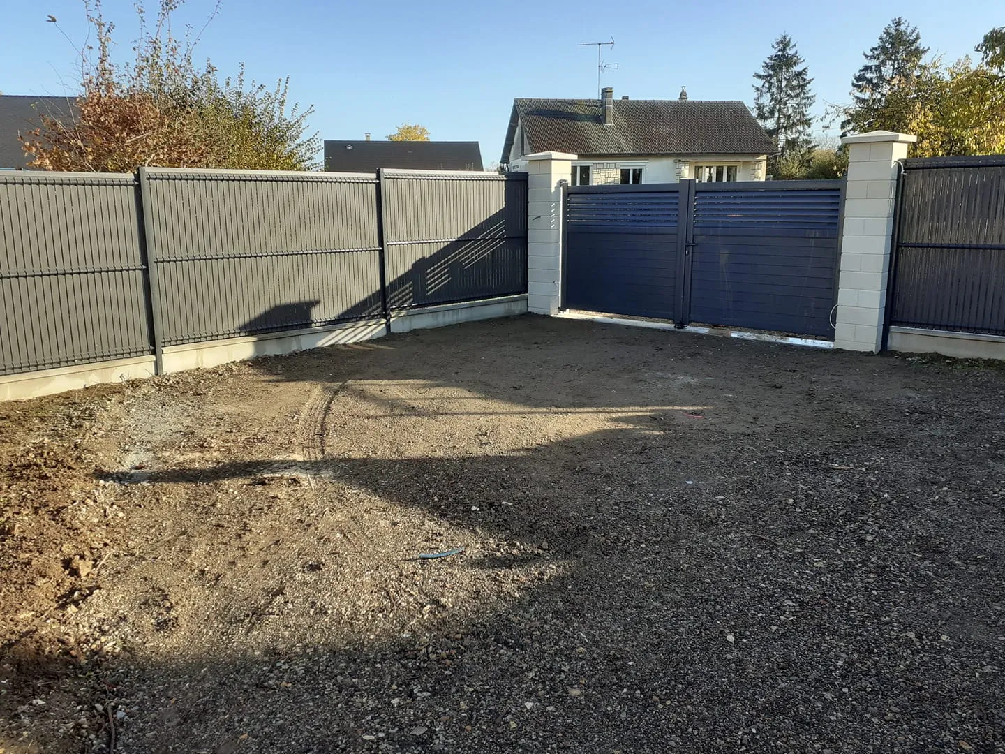 installation portail le neubourg